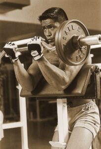 effektivt biceps program - scott-2