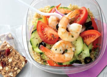 Salat med rejer og bulgur