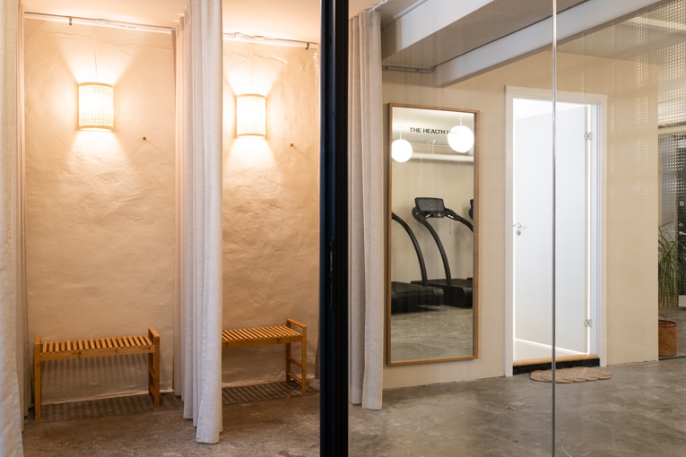 the health hub - omklædning