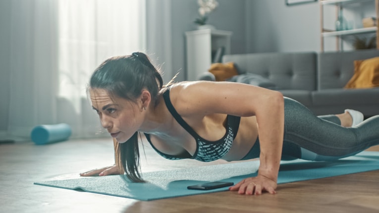 styrketræning hjemme -pushup
